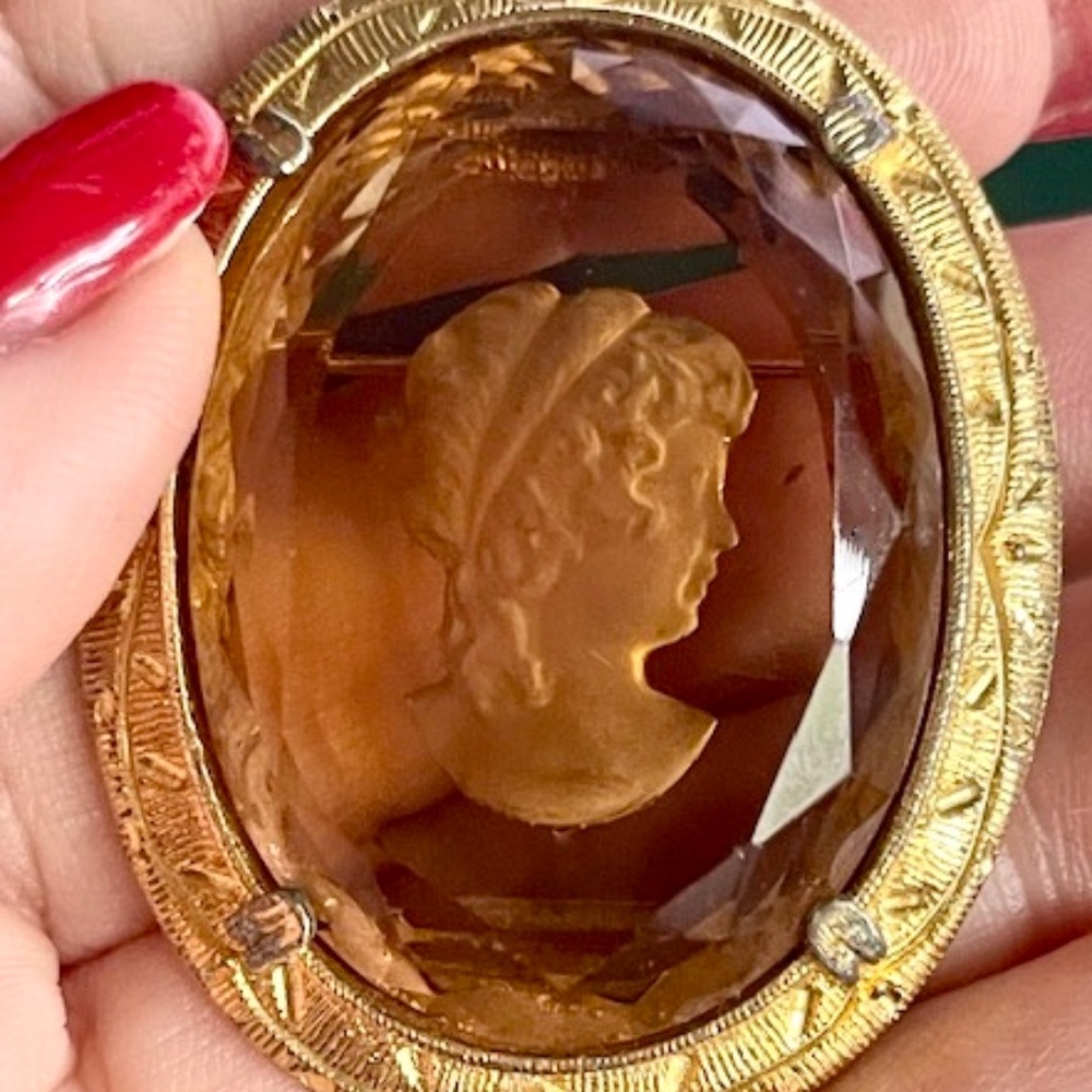Stunning Vintage Carved Glass Cameo, Topaz beauty from the 60's
